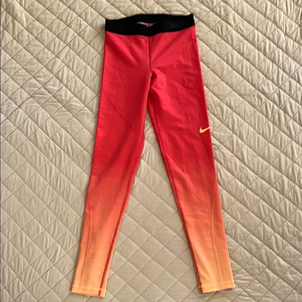NikePro hyperwarm Gradient Leggings - Pink and Orange